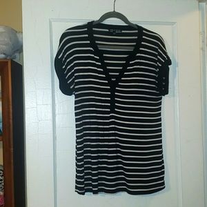 Cable & Gauge Black and White Stripe Top M